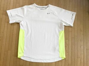 ☆ナイキ NIKE 子供150サイズ ジュニア プラティクスシャツ Tシャツ☆サッカー フットサル スポーツ バスケ ランニング 私服でも☆