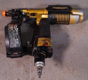 ◎ ※ジャンク HITACHI ヒタチ 日立工機 4mm 高圧ねじ打機 WF4H