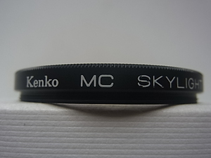 普通郵便送料無料　Kenko　ケンコー　MC　SKYLIGHT　(1B)　49mm　管理no.124