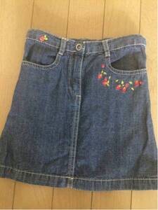 キッズ女の子 デニム風スカートイチゴ柄刺繍 プチバトー 94㎝ レジャー おでかけ 人気 ボトムス　春夏用