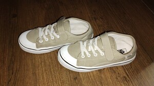 VANS 22センチ