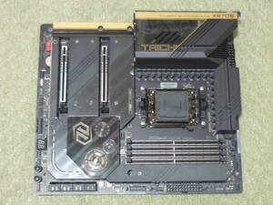 ASRock X670E Taichi