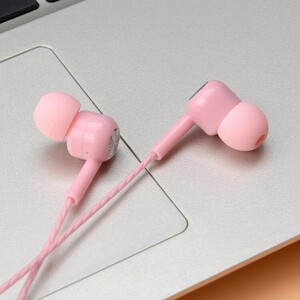 新品　人気　ピンク　イヤホン　音声通話OK　カナル型有線ステレオイヤフォン