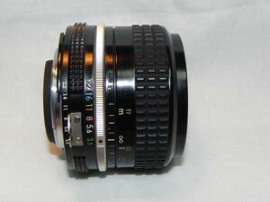 **中古品　Nikon ai 28mm/f 3.5 レンズ*