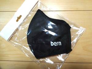 ☆ 新品未使用　bern　マスク　黒 ☆ バーン