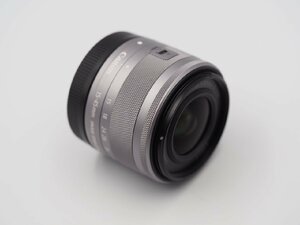 【中古品】Canon EF-M15-45mm F3.5-6.3 IS STM 【シルバー】 キヤノン