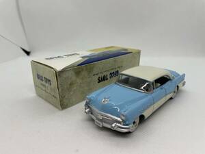 GFCC TOYS 1/43 ビュイック 1956 BUICK Roadmaster Riviera 4 Door Hardtop NO.43003 C J04-R-328