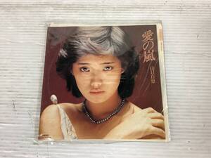 浜♪60/再/邦楽レコード/山口百恵/愛の嵐/1枚/動作未確認/中古品/EPレコード/7.18-Z-566-AK