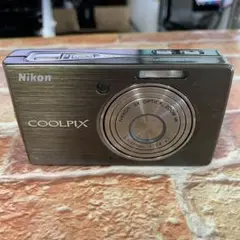 Nikon ニコン　COOLPIX S500 デジタルカメラ