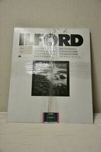 ILFORD 16x20 inch 50枚入 バライタ紙 マルチグレード MGFB 小全紙 イルフォード 開封済みですが未使用？ 送料無料 外箱痛みあり 経年品