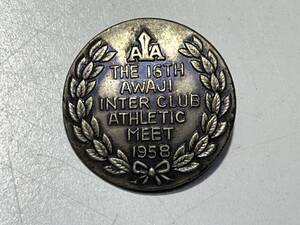 ・　雑貨★SPB274 THE 16TH AWAJI INTER CLUB ATHLETIC MEET 1958 ピンバッジ 昭和 レトロ ピンズ ビンテージ 陸上 ピンバッヂ