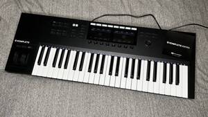 Native Instruments S-シリーズキーボード KOMPLETE KONTROL S49 MK2 Black