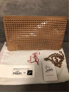 ほぼ新品同様！Christian Louboutin クリスチャンルブタン スタッズ クラッチ チェーンショルダーバッグ 本物保証 海外正規　ベージュ