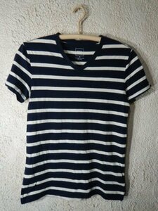 to6718　GAP　ギャップ　半袖　Vネック　ボーダー　デザイン　tシャツ　人気　送料格安