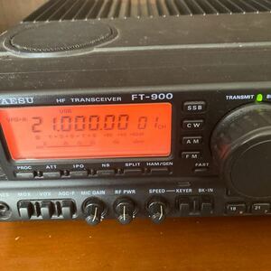 YAESU FT-900