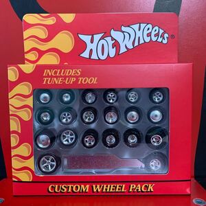 ホットウィール「CUSTOM WHEEL PACK」INCLUDES TUNE-UP TOOL 激レア Hot Wheels リアルライダー10台分セット