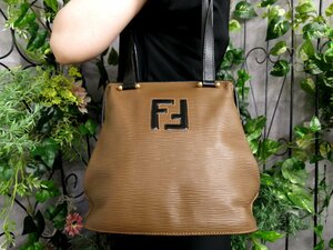 ●超美品●FENDI フェンディ●FFロゴ●エピ カーフ レザー 本革●ショルダー バッグ●ブラウン 黒●G金具●肩掛け●ヴィンテージ●Js47319