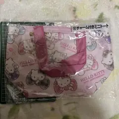 ハローキティ　チャーム付き　ミニトート SANRIO Hello kitty