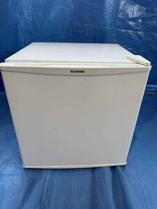 中古 IRIS OHYAMA アイリスオーヤマ 45L コンパクトサイズ 温度調節6段階 1ドア小型冷蔵庫 IRR-A051D-W　１円～