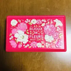 エンボスローズ　スチール缶　お菓子箱