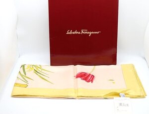 【未使用】Salvatore　Ferragamo　サルヴァトーレ　フェラガモ　スカーフ　絹100％　シルク　お花柄　フラワー