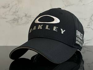 【未使用品】420B 上品★OAKLEY オークリー ゴルフ ライン キャップ 帽子 CAP 限定１個！上品で高級感のあるデザイン♪《FREEサイズ》