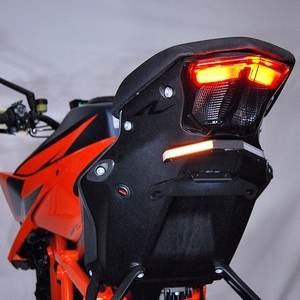 NEW RAGE CYCLES KTM SUPERDUKE 1290 20-21 フェンダーレスキット+LEDウインカー