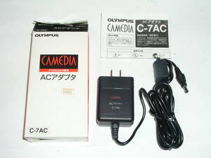 7116★ OLYMPUS ACアダプタ C-7AC、出力 DC6.5V 2A、元箱入り説明書付き良品 ★