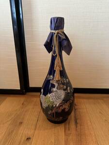 送料込み 古い 中古品 空瓶のみ 清酒 八鶴 1.8L 八戸酒類株式会社 仲芳 、 陶器 花瓶 一輪挿し 松 オブジェ インテリア 飾り 骨董品 工芸