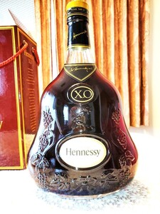 希少品！未開栓♪　【古酒】Hennessy ヘネシー XOコニャック 金キャップ クリアボトル ブランデー 3000ml 40% 箱付♪