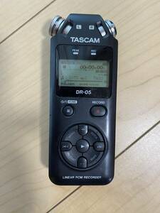 （390）タスカム　TASCAM　DR-05　PCMレコーダー　通電確認　中古現状