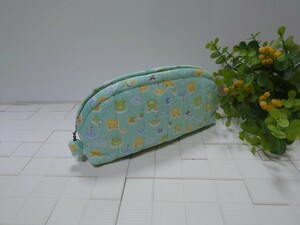 ★★★　ハンドメイド　ペンポーチ【カエルちゃん】　★★★