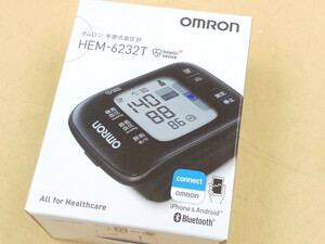 Y6-60 ▲　オムロン 手首式血圧計 HEM-6232T