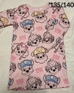 ☆新品☆H&M PAW PATROL ワンピース　ソフト裏起毛　135/140②