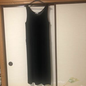 ニット　夏物のジャンパースカート　黒　Lサイズ