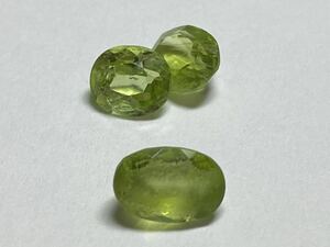 ペリドット　ルース 2.75ct