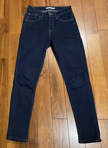 ■リーバイスのストレッチスキニーデニム(ジーンズ)■721 HIGH RISE SKINNY・W25