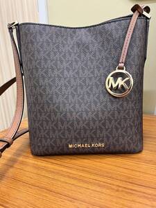 MICHAEL KORS/マイケルコース/MK柄/ショルダーバック/斜め掛け/モノグラム/ブラウン/合成皮革/ミディアム/バケット