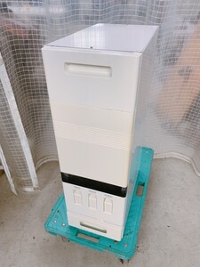 中古 米びつ 軽量米びつ スリムモデル W22.5×D42×H70㎝ スリム米びつ ライスボックス 引取歓迎 茨城県常陸大宮市 0107か4 D2 140