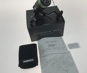 ●● SHIMANO シマノ スピニングリール 046185 目立った傷や汚れなし