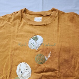 Karl Helmut. カールヘルム 　蚊取り豚Tシャツ