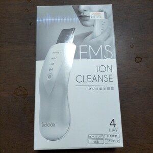 ION CLEANSE　EMS搭載美顔器