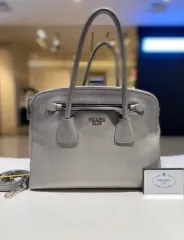 【雷市場（ポンジャン）商品韓国直送】 PRADA(プラダ) サフィアーノ ショルダーバッグ グレー BN2569