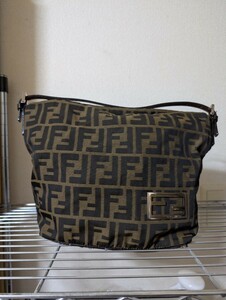 FENDI フェンディ ズッカ柄 ハンドバッグ