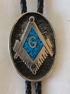 ループタイ フリーメーソン G シルバー ブルー 秘密結社 黒 Freemason ネクタイ ノベルティ カウボーイ 男性 メンズ ネックレス 米国 USA