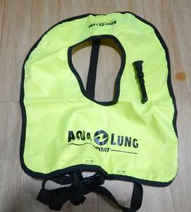 即決 アクアラングAQUA LUNG　フローティングベスト シュノーケル、カヌー、カヤック、SUP、アウトドア コンパクトで持ち運びに便利