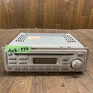 AV6-176 激安 カーステレオ CDプレーヤー SUZUKI 39101-58J21-JS8 0A533481 CD FM/AM 通電未確認 ジャンク