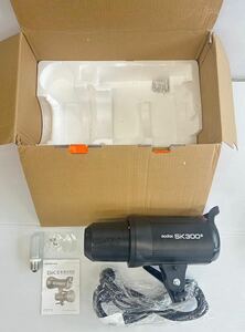 Godox sk300 モノブロックストロボ 300w Xシステム内蔵 モデリングランプ ボーエンズマウン ストロボ フラッシュ 通電確認済み 0004y