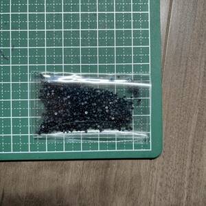パール 黒 1.5mm 約1000粒 デコパーツ ハンドメイドパーツ