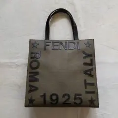 美品　FENDI　トートバッグ　ヴィンテージバッグ　デカロゴ　PVC